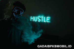 Hustle Culture Adalah: Memahami Budaya Kerja Keras Berlebihan
