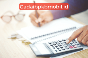 Anjak Piutang (Factoring): Definisi, Proses, Manfaat, dan Risikonya